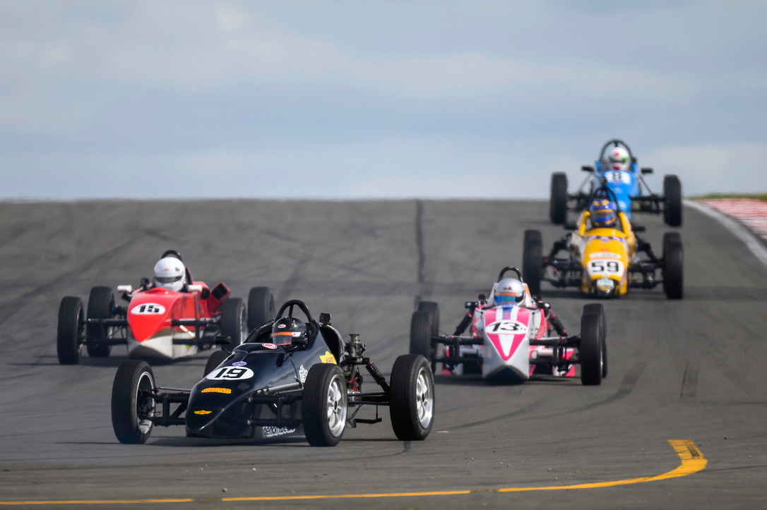 No.19 leads a pack at Donington