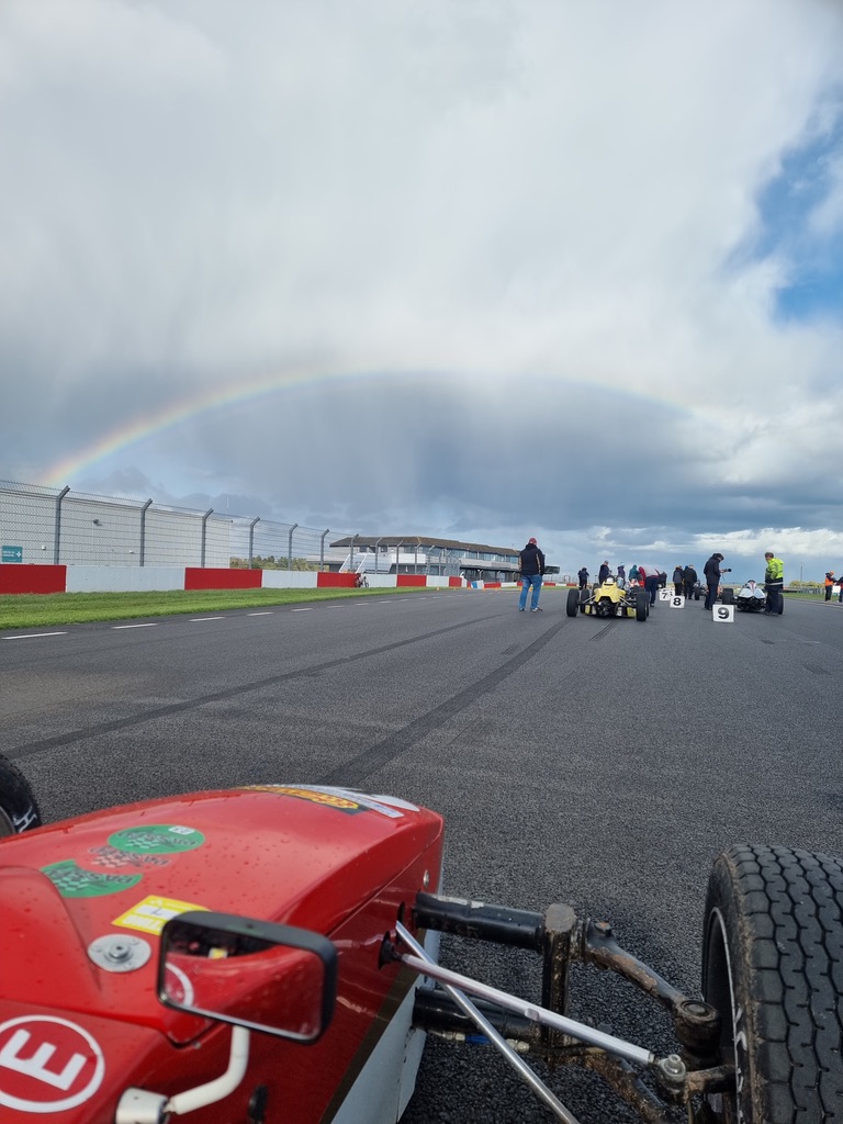 On the grid under a rainbow